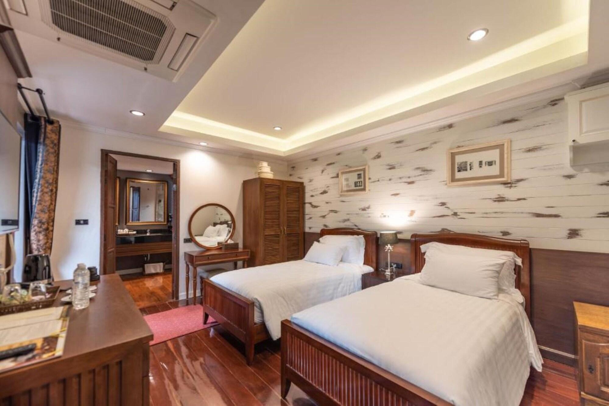 V Heritage Villa Chiang Mai Extérieur photo