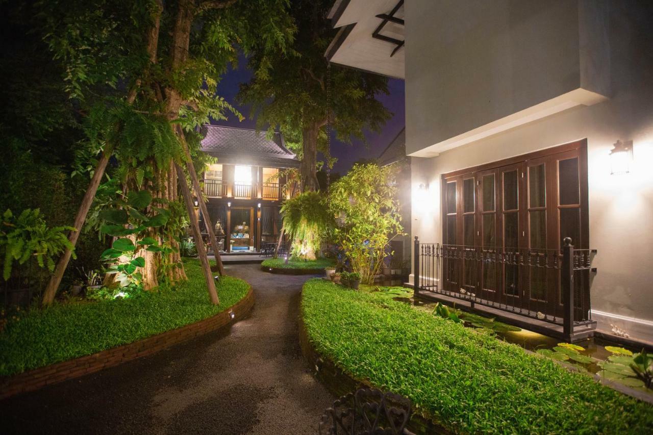 V Heritage Villa Chiang Mai Extérieur photo